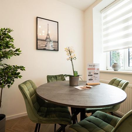 Brand-New Apartment In The 17Th District Of Wina Bagian luar foto