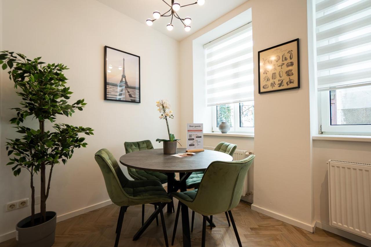 Brand-New Apartment In The 17Th District Of Wina Bagian luar foto