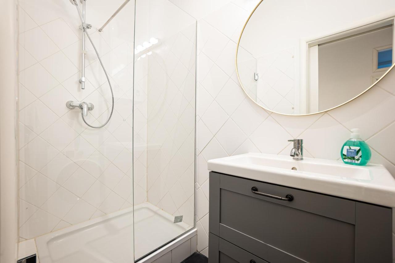 Brand-New Apartment In The 17Th District Of Wina Bagian luar foto